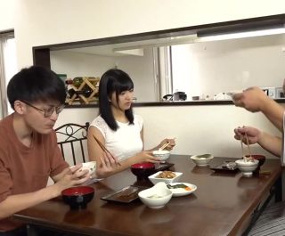 Bố hiếp con dâu khi chồng vắng nhà